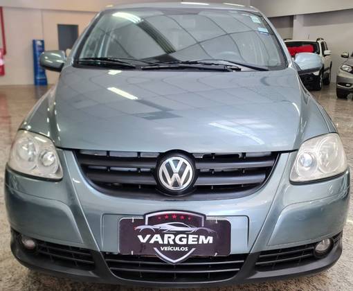 VOLKSWAGEN FOX 1.6 MI PLUS 8V FLEX 4P MANUAL VOLKSWAGEN FOX 1.6 MI PLUS 8V FLEX 4P MANUAL
